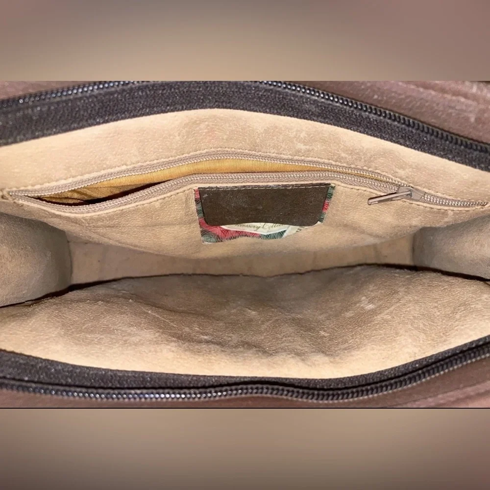 Authentic Vintage Gucci Clutch/Pouch, GG monogram, English Tan Trim - Picture 8 of 10